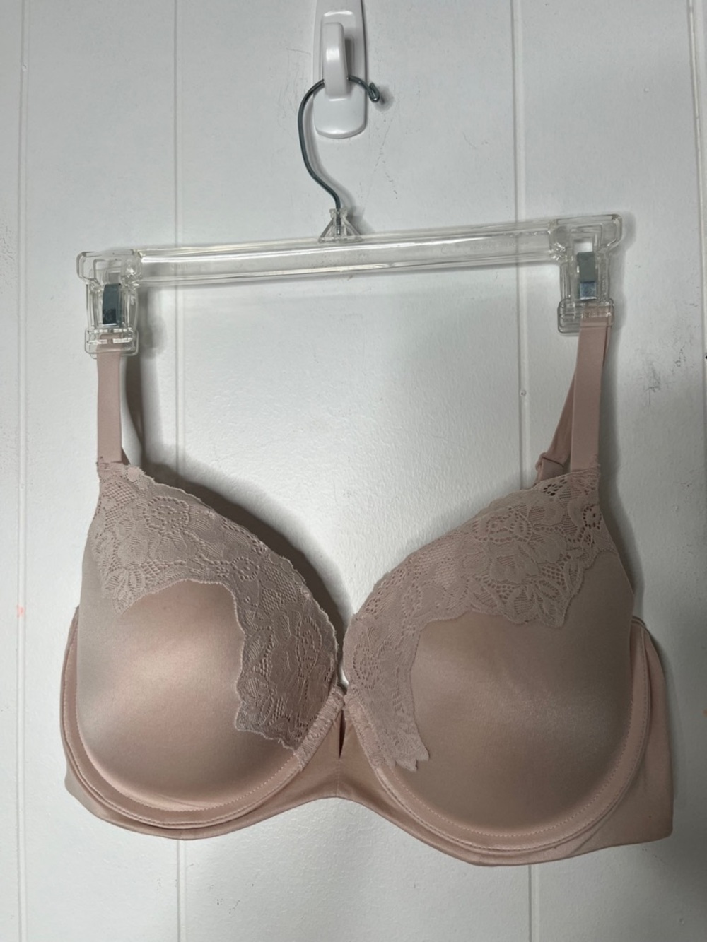 Maidenform Padded Plunge Lace Trim Bra in Nude Size 36D